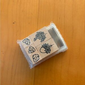 Natural Wood Plant Stamp Set